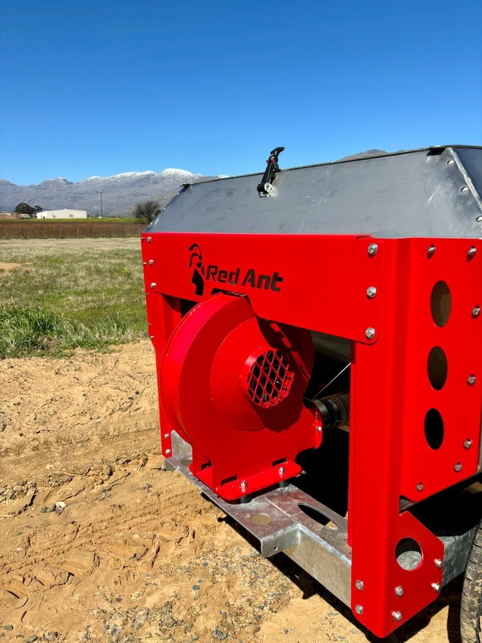 Red Ant fertilizer spreader with its blower unit
