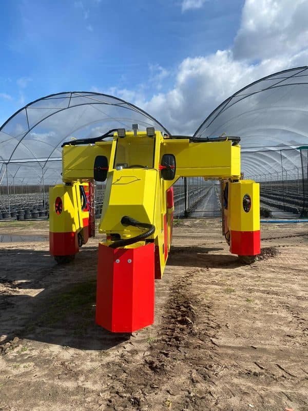 Red Ant blueberry sprayer